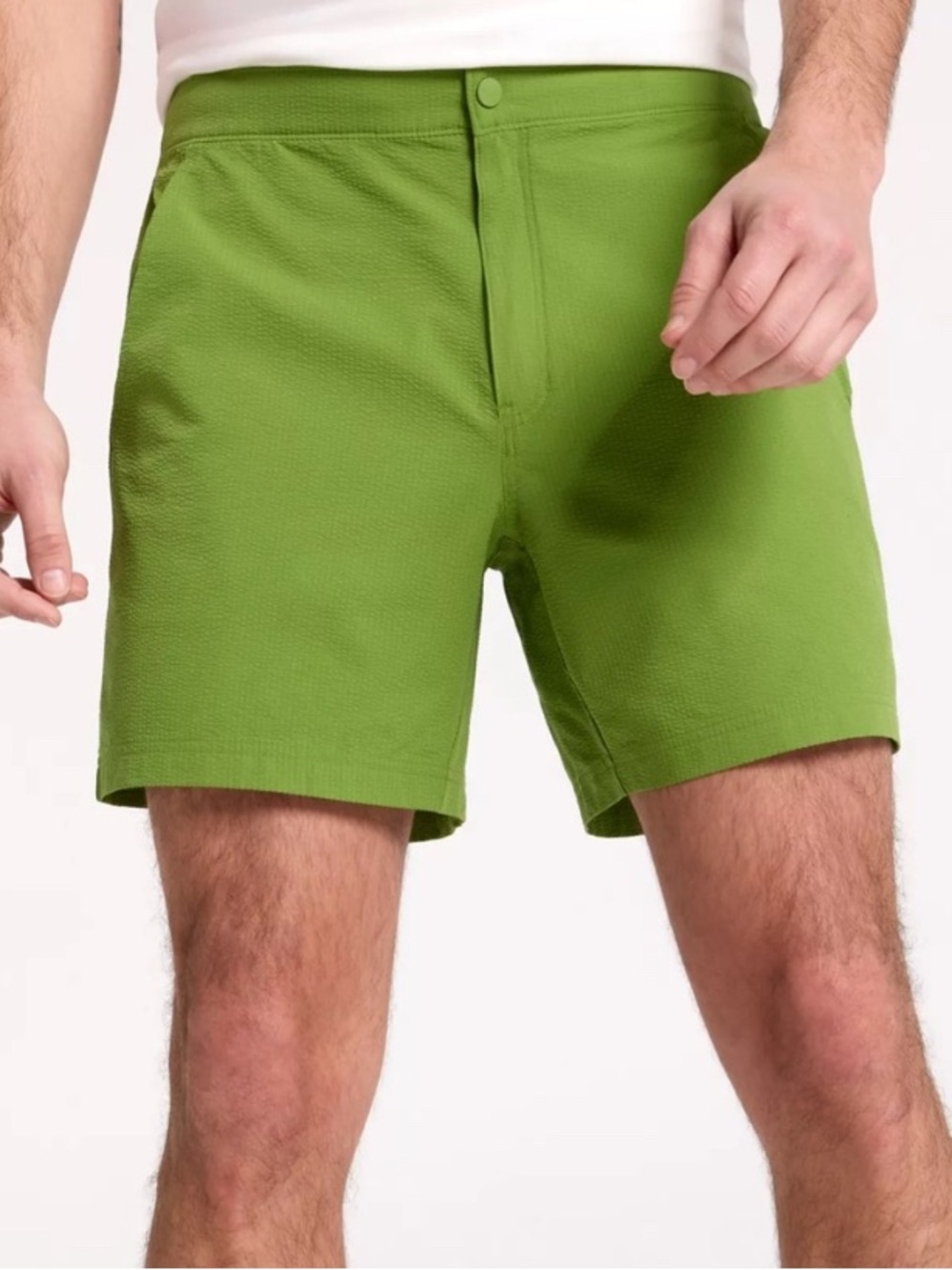 VRST Resort seersucker 6” inseam shorts size Medium
